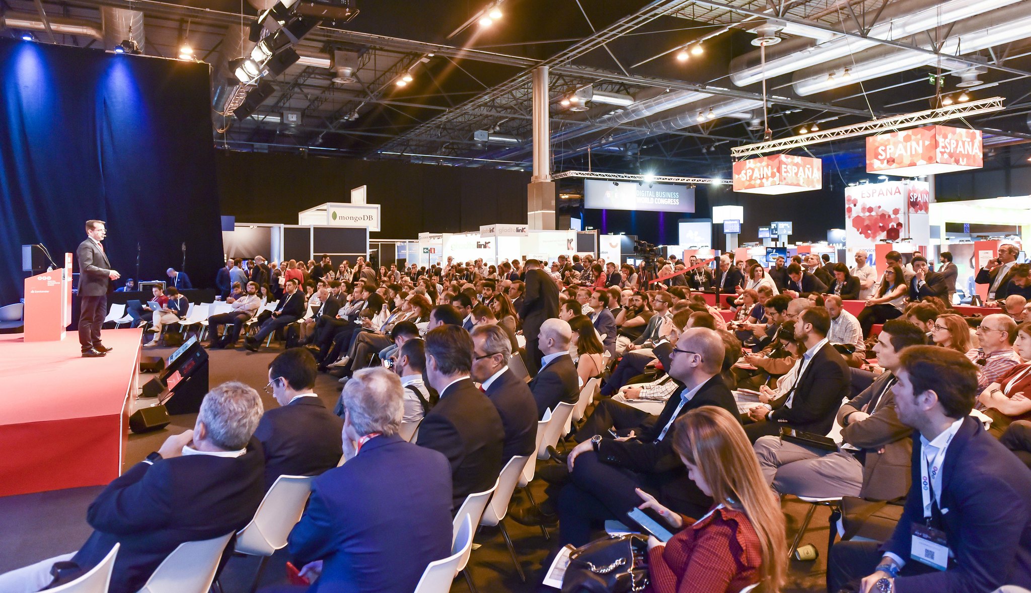 The District World Summit 2022 convoca a expertos en inversión y capital en el sector del Real Estate