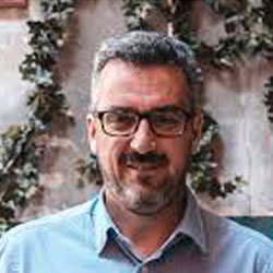 Carlos Aguirre Roses