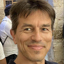 Enrique Mas